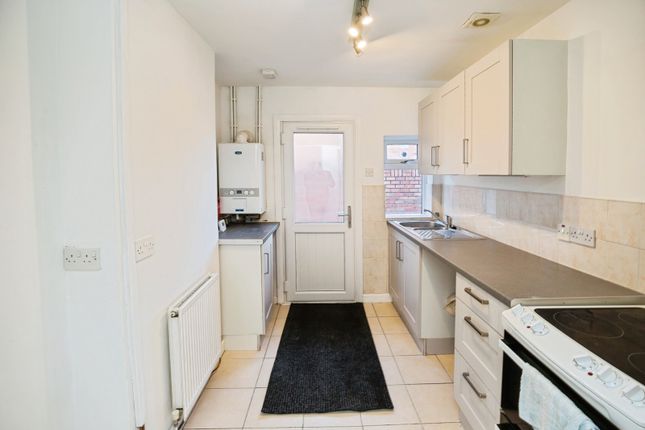 2, Longfield Avenue, Cheshire photo 3