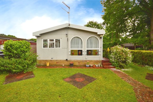 Thumbnail Mobile/park home for sale in Broxburn Park, South Hykeham, Lincoln, Lincolnshire