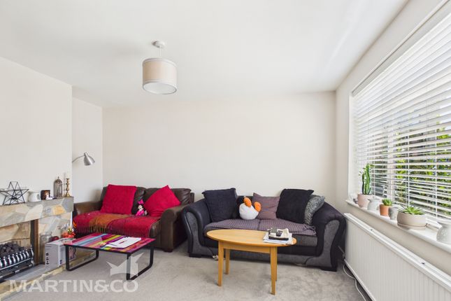 19, Lambourn Way, Tunbridge Wells photo 4