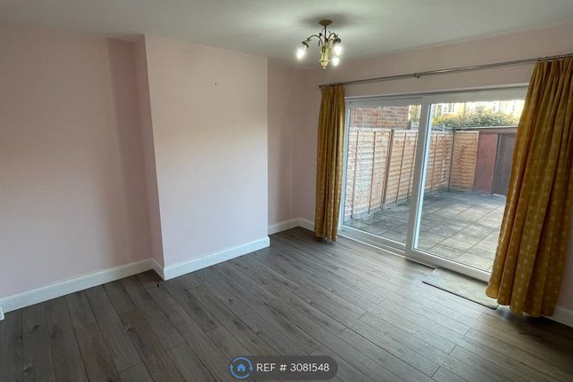 Western Avenue Perivale, Greenford photo 4