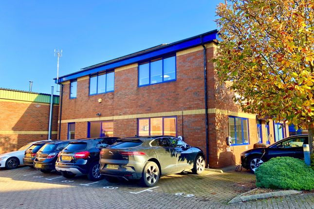 Thumbnail Office to let in 69 Knowl Piece, Wilbury Way, Hitchin, Hertfordshire