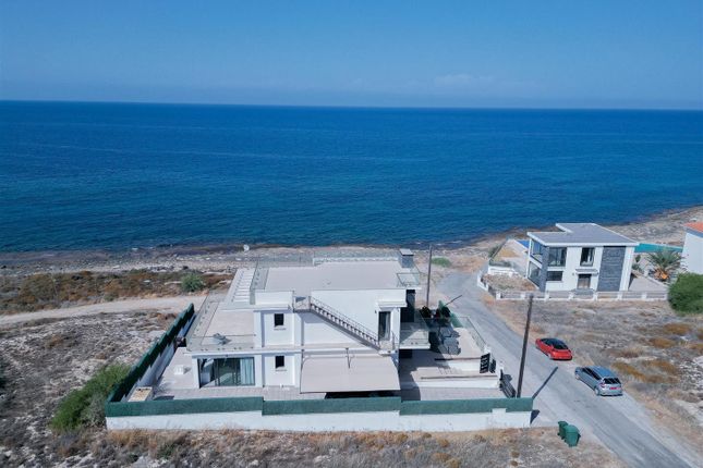 Villa for sale in Kule Sokak, West Of Kyrenia