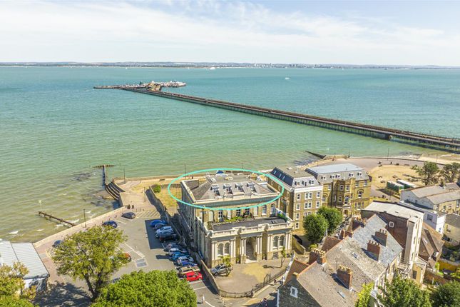 Flat for sale in St. Thomas Street, Ryde