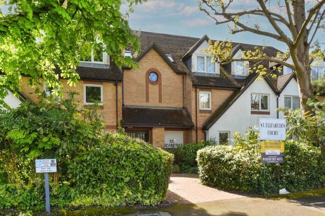 2-bed flat on Flat 11 St. Elizabeths Court, Mayfield Avenue, Whetstone, London, N12 9HZ, £150,000