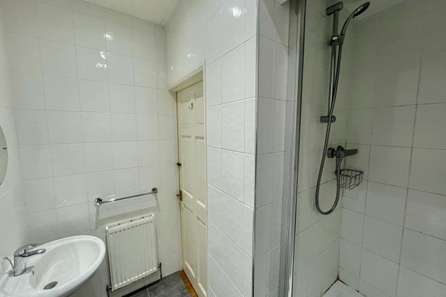 30 Asher Street, Gateshead photo 4