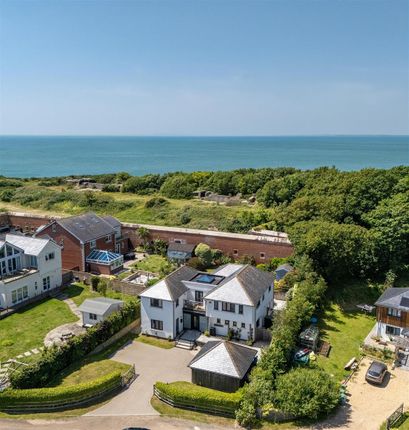 Warden Point House, Fort Warden Road, Totland Bay photo 3