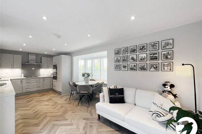 9, Blossom Close, Maidstone photo 4