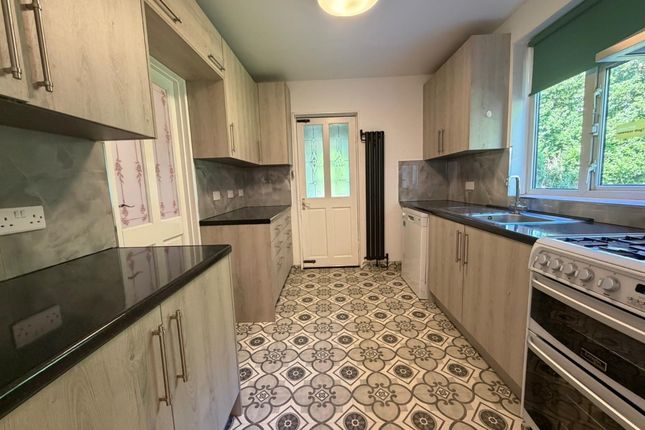 27 Franklands Drive, Preston photo 2