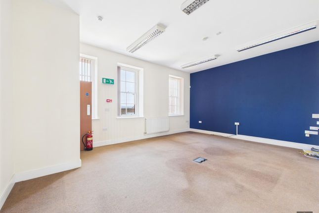 6 Victory House, Dean Clarke Gardens, Exeter photo 2
