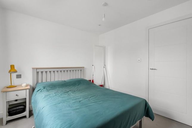 Flat 8, Parklands House, Dorking photo 4
