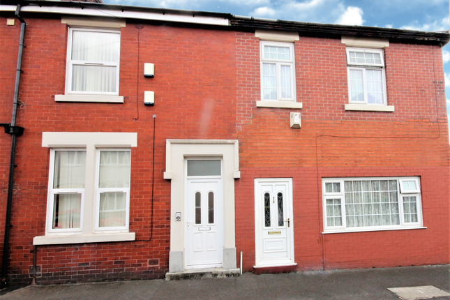 Thumbnail Flat to rent in Wetherall Street, Ashton-On-Ribble, Preston, Lancashire