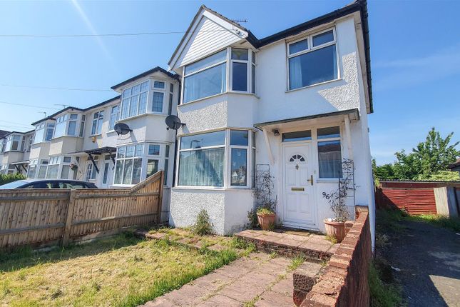 Thumbnail Property to rent in Grosvenor Crescent, Hillingdon, Uxbridge