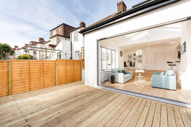 43, Dollis Hill Lane, London photo 4