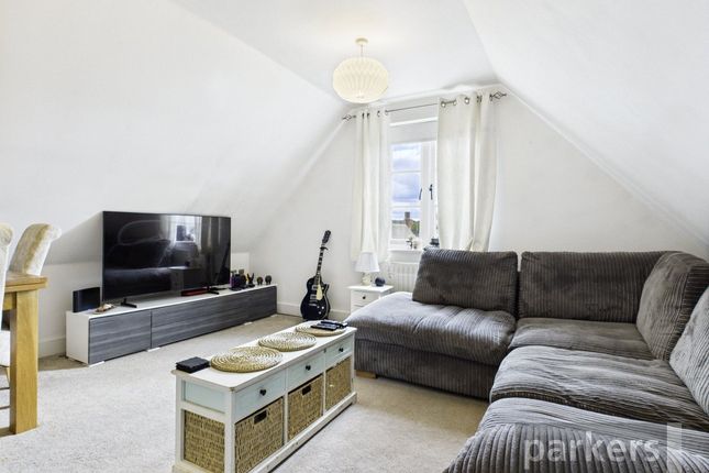8, Millins Yard, Witney photo 2