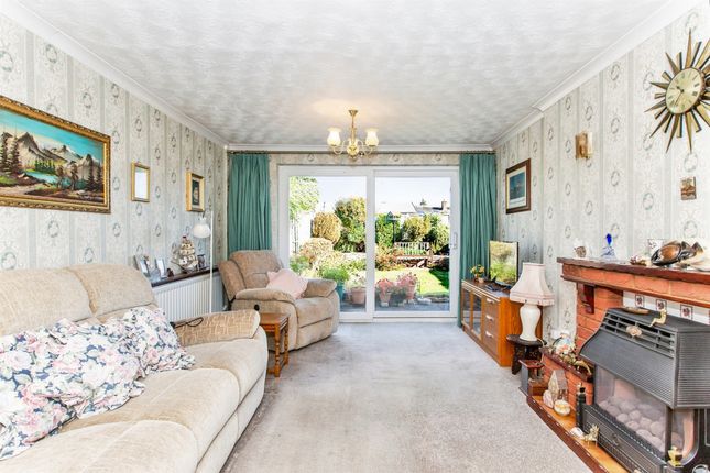 24, Langham Road, Wellingborough photo 3
