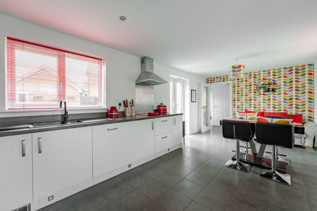 3 Silver Birch Road, Dereham photo 4