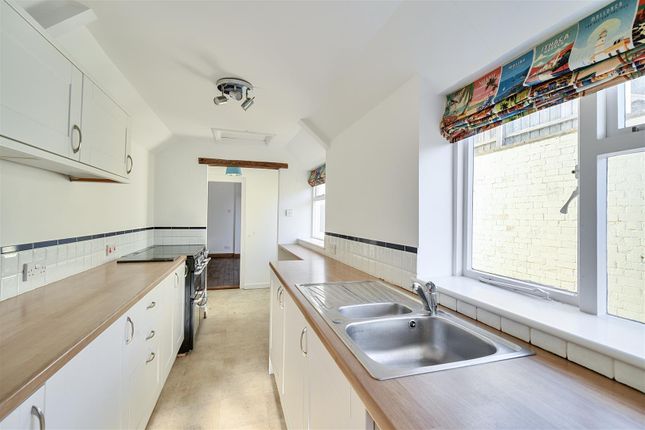 63, West Allington, Bridport photo 4