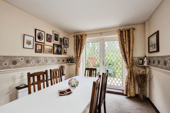 14, Taliesin Place, Swansea photo 3