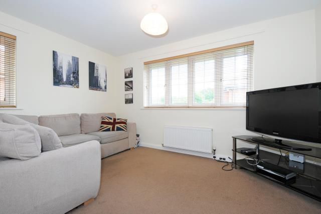 11 GROVES WAY, Chesham, Chesham photo 4