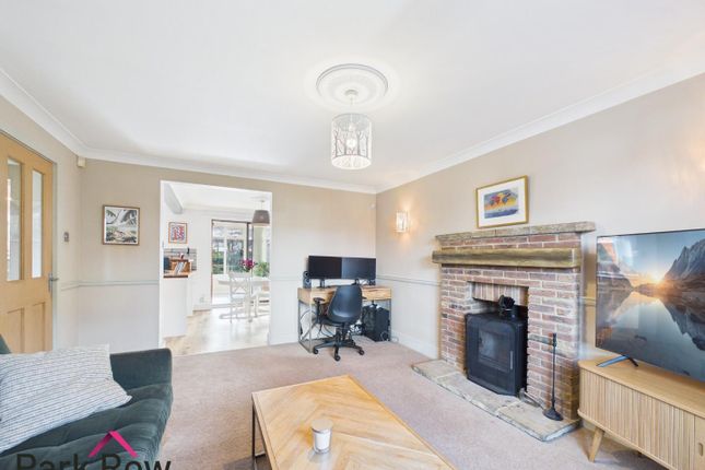 11, Old Garth Croft, Knottingley photo 4