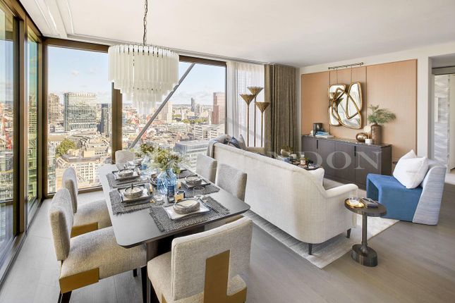 Flat for sale in One Bishopsgate Plaza, The City, London