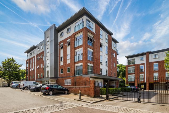 Highwood Close, London SE22, 2 bedroom flat for sale - 61756315 ...