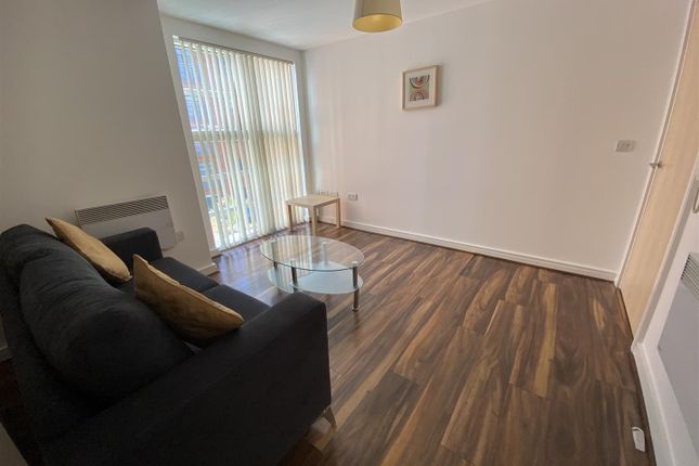 Apartment 94, The Quadrangle, Manchester photo 4