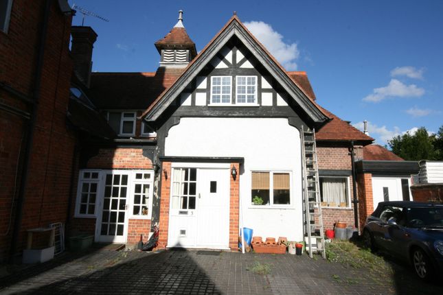 Thumbnail Cottage to rent in Stable Cottages, Pangbourne