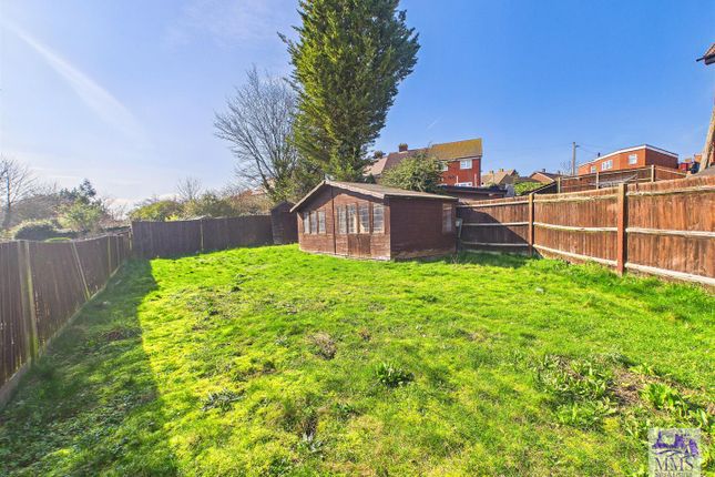 7, Bader Crescent, Chatham photo 4
