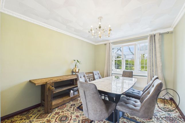 39 Pinewood Crescent, Newton Aycliffe photo 3