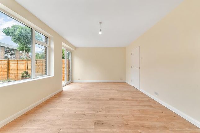 Thumbnail Flat to rent in Solon New Road Estate, London
