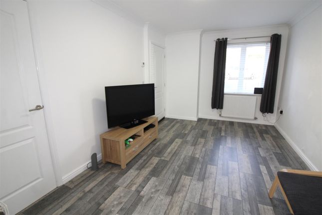 15, Y Cilffordd, Caerphilly photo 3