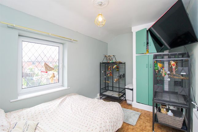 12, Santingley Lane, Wakefield photo 5