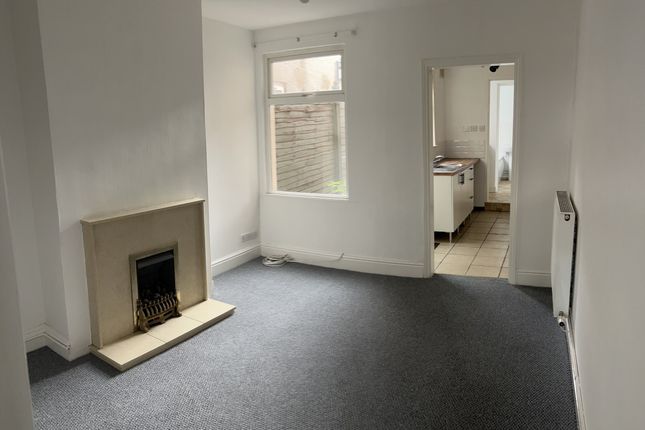 8 , Gladstone Street, Rugby photo 5
