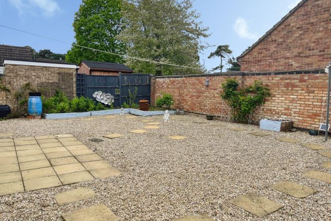 8, Girton Close, Bury St. Edmunds photo 4