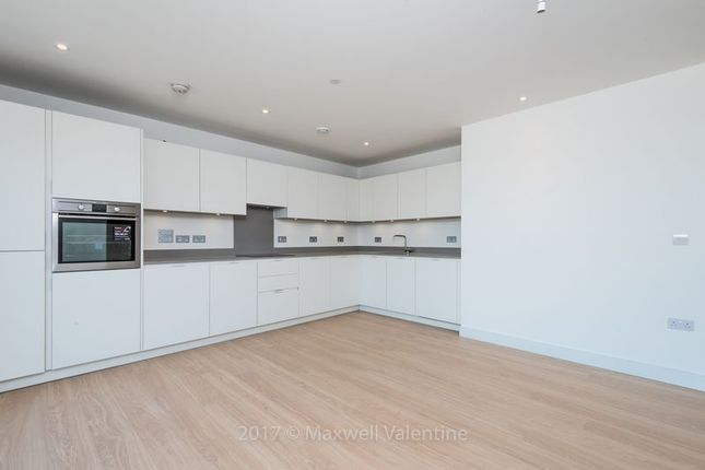 23, Rainier Apartments, Croydon photo 2
