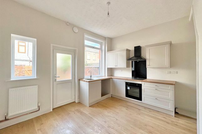 97, Selwyn Street, Leigh photo 3