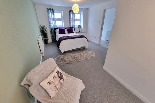 4 Exeter Court, Exeter Street, Launceston photo 3
