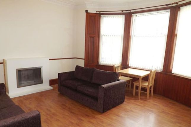9, Main Street, Flat 3, Campbeltown, Argyll and Bute photo 2
