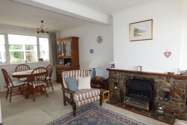 11, Kennington Close, Swansea photo 3