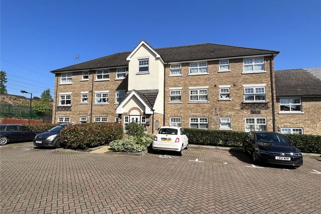 Thumbnail Flat for sale in Mariner Close, New Barnet
