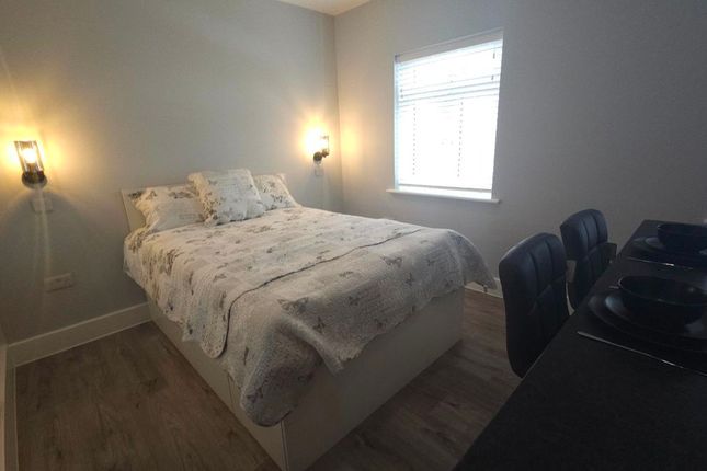 Studio to rent in Maple Road, Poole