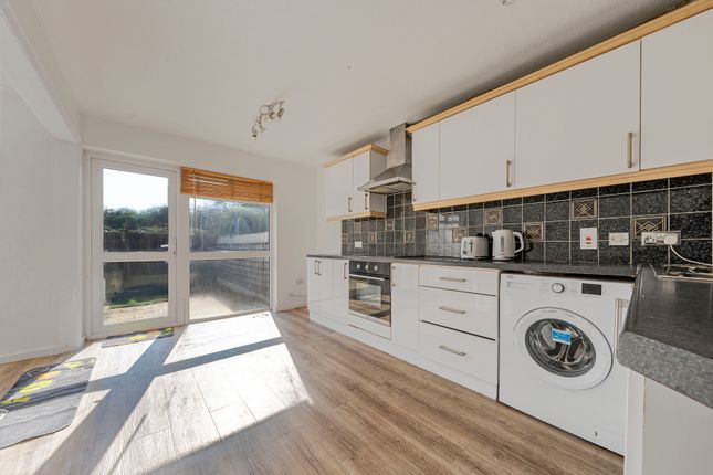 4, Lordship Road, Northolt photo 4