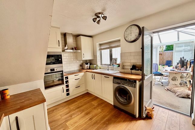44, Manor Road, Peterborough photo 2