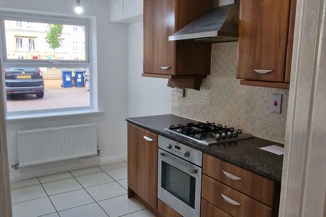 Thumbnail Property to rent in Lancaster Gate, Upper Cambourne, Cambridge