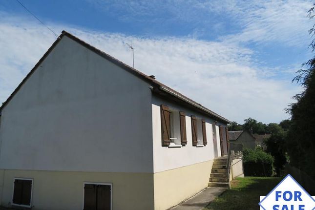 Detached house for sale in Putanges-Pont-Ecrepin, Basse-Normandie, 61210, France