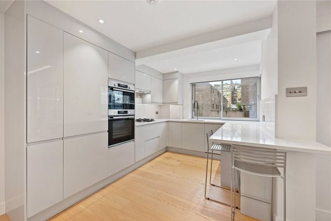 Flat to rent in Campden Hill Road, Kensington, London