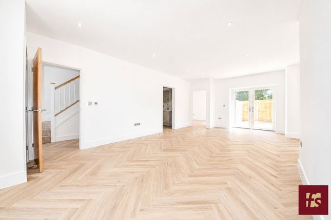 Hunters Mews,2, Hancombe Road, Sandhurst photo 4