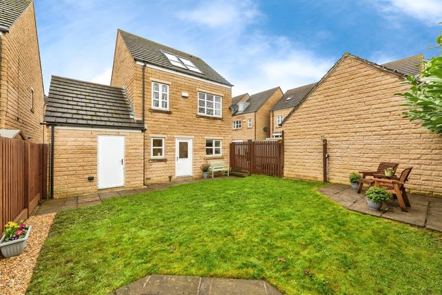 Town house for sale in Chantry Orchards, Dodworth, Barnsley S75
