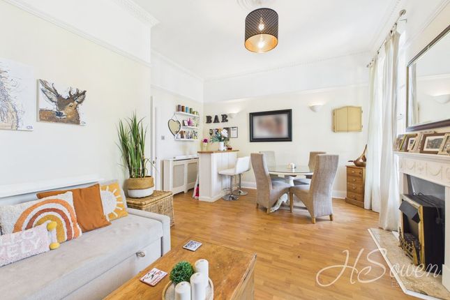 Flat 2 Rosemont, Lower Woodfield Road, Torquay photo 3